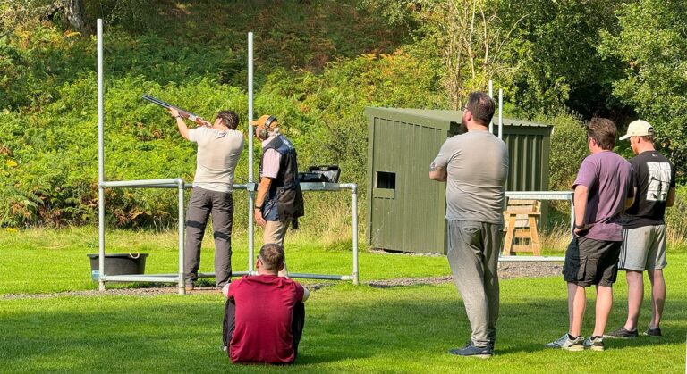 beginners-clay-pigeon-shooting-1