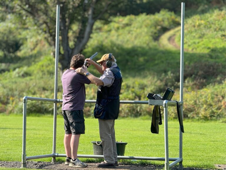 beginners-clay-pigeon-shooting-3