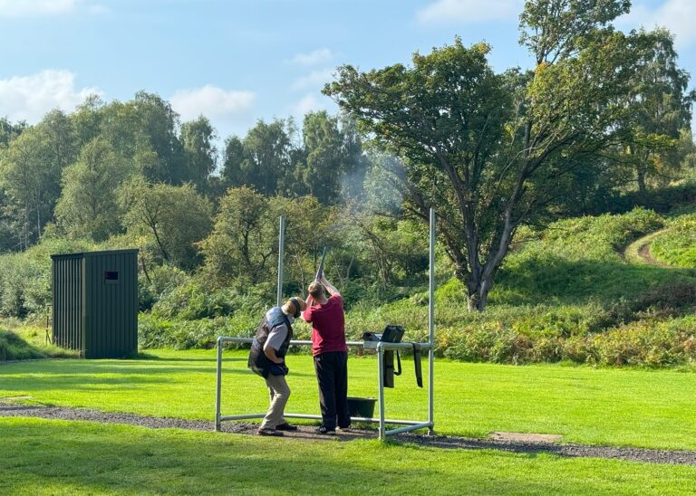 beginners-clay-pigeon-shooting-4